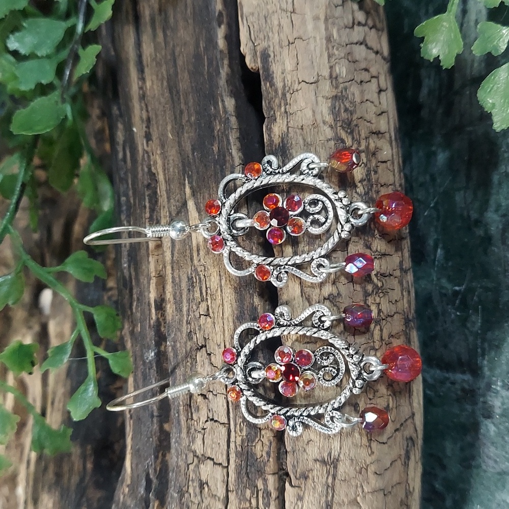 E3036 Red Floral Crystal Silvertone Drop Dangle Earrings